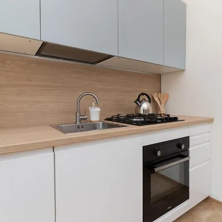 Apartament Bright & Comfy Komandorska By Renters *