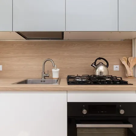 Bright & Comfy Komandorska By Renters * Gdynia